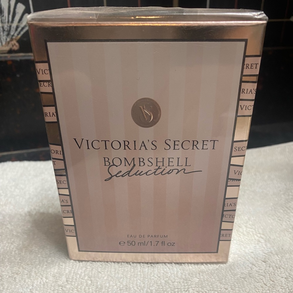 New Victoria Secret  Bombshell Seduction
